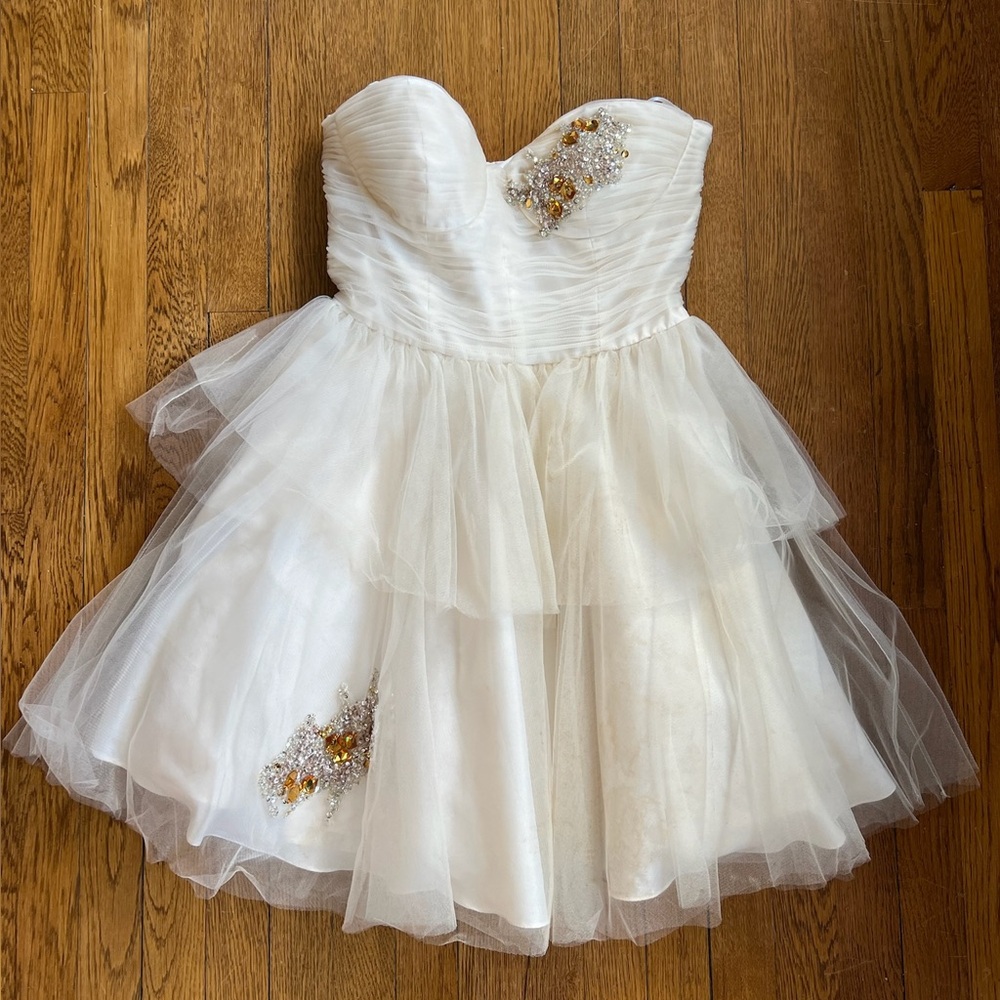 Elegant White Strapless Kids Dress